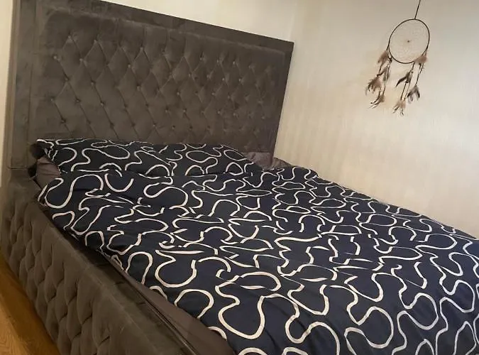 Queenswood Drive Jaktstuga *