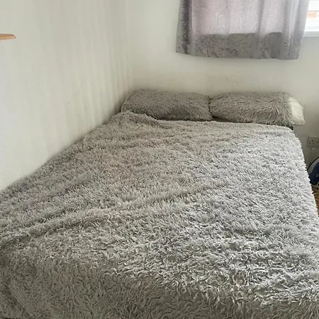 Queenswood Drive * Leeds (West Yorkshire)